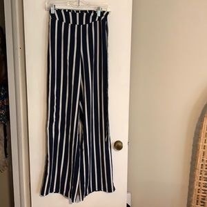 STRIPPED WHITE AND NAVY PANTS